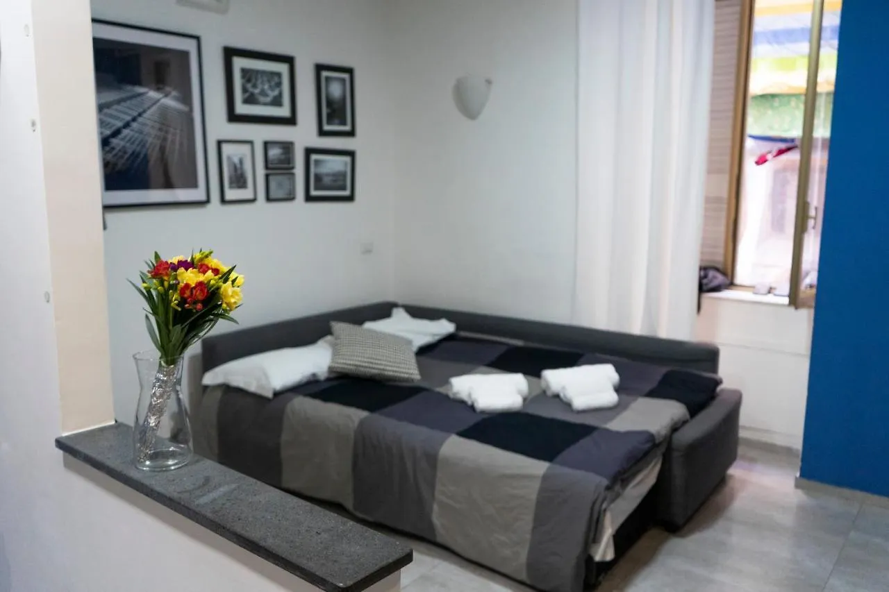 Appartamento Donna Chiara Holiday House - Toledo Napoli Italia