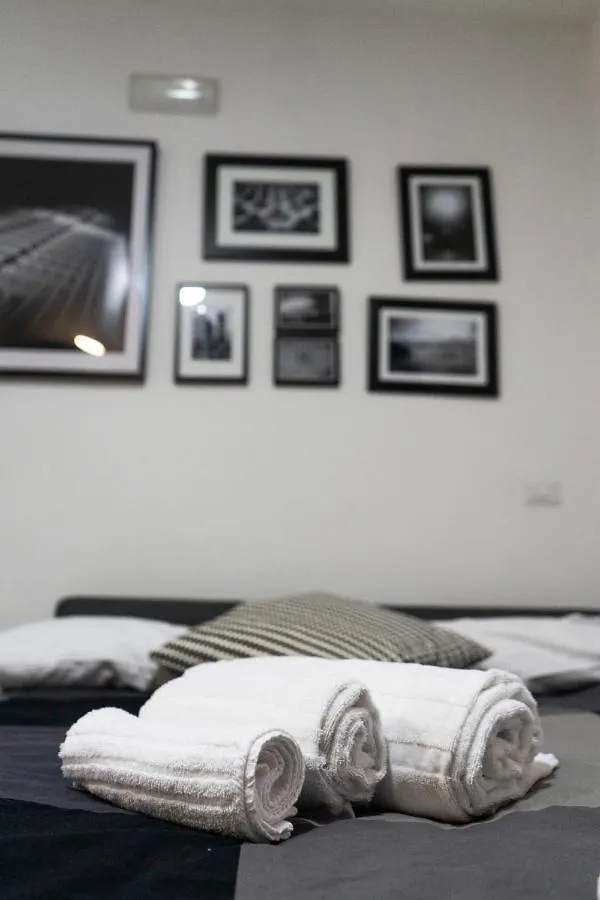 Donna Chiara Holiday House - Toledo Napoli Appartamento