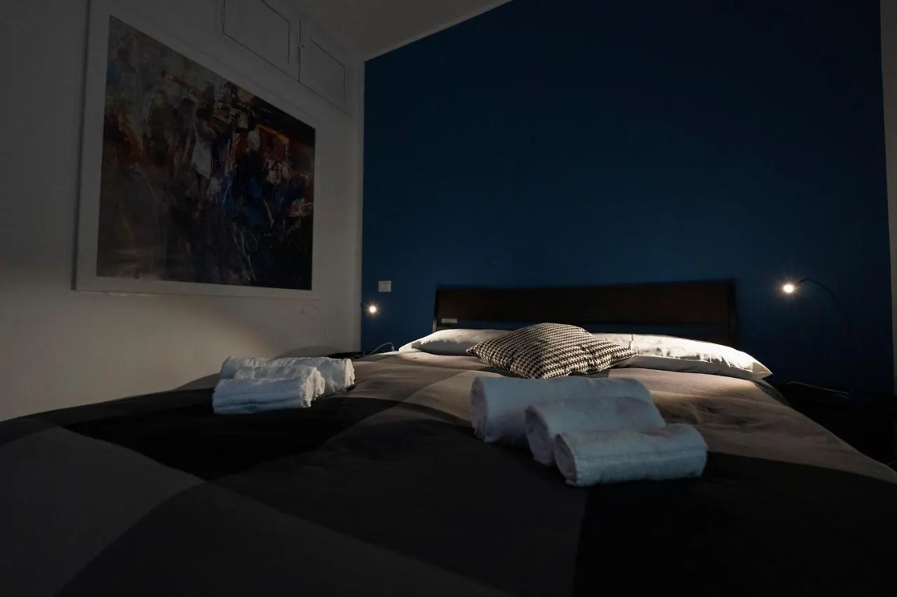 Donna Chiara Holiday House - Toledo Napoli 0*,